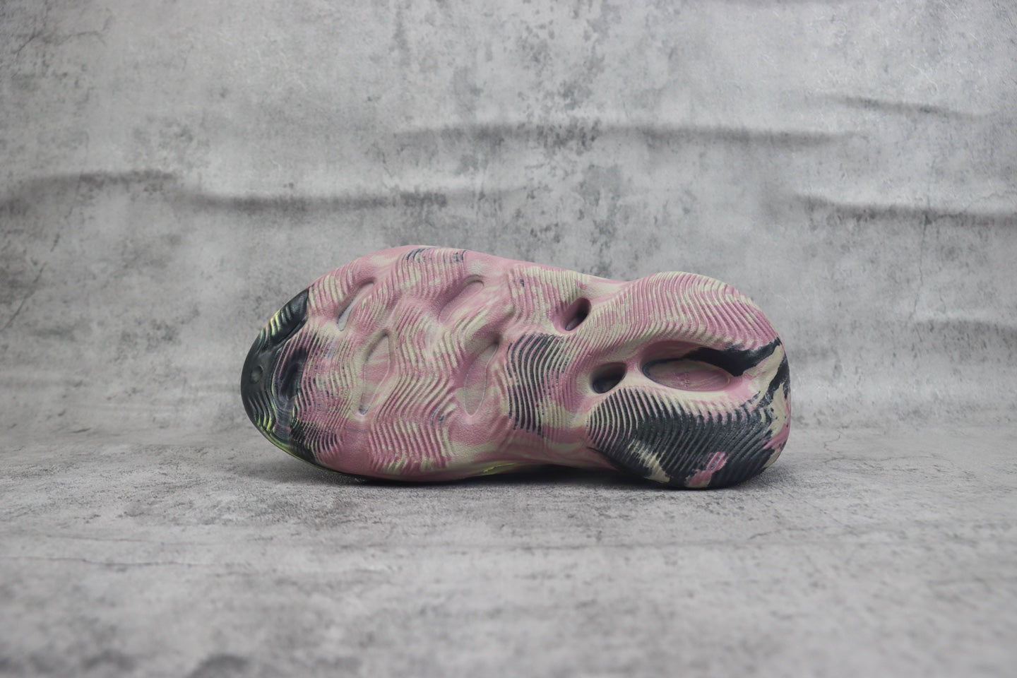 Yeezy Foam Runner Unisex Casual Sandals - IG9562