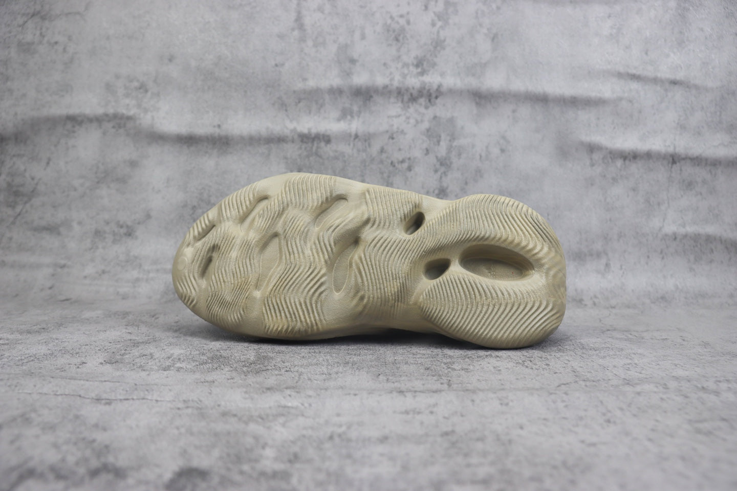 Yeezy Foam Runner Unisex Casual Sandals - GX4472